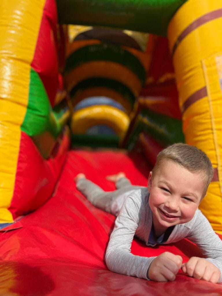 springkasteel huren kinderfeestje lanaken